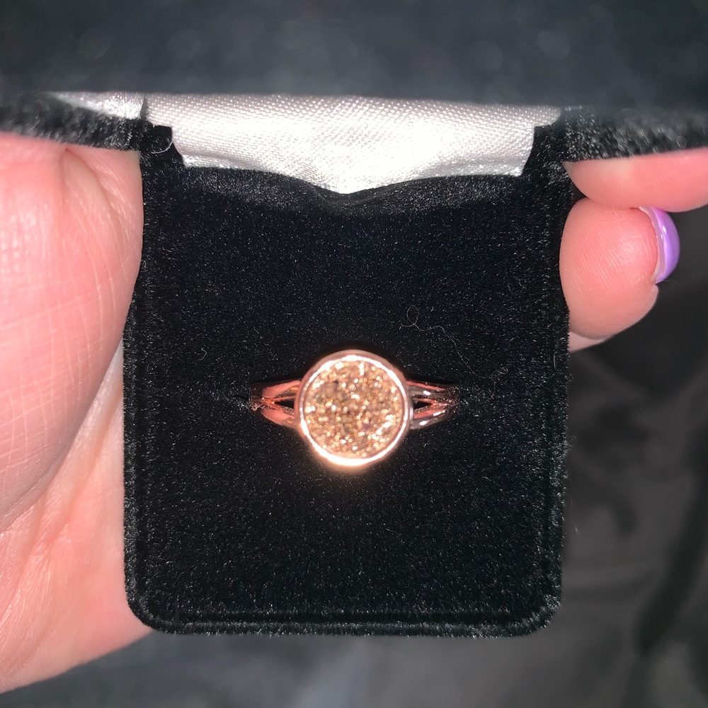 Quarts stone ring from fragrant Jewels. Size 10